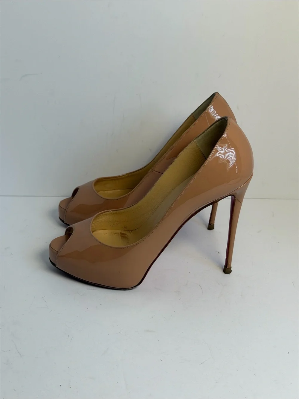 Christian Louboutin New Very Prive Patent Leather Peep Toe Pumps Stiletto Heels
